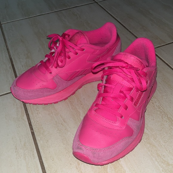Reebok Harmon Run Sneaker Hot Pink Size 6.5 - Picture 3 of 11